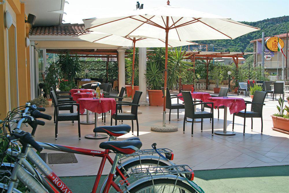Hotel Royal Bosa Exterior foto